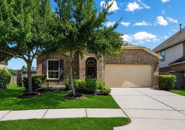 Photo 1 of Single family home for sale at 9807 Patricia Hvn Ln, Humble, TX 77396 | MLS# 37383564 | Listing updated on 2026-09-10