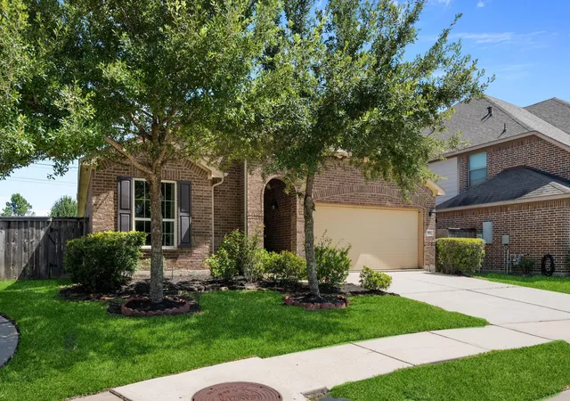 Photo 3 of Single family home for sale at 9807 Patricia Hvn Ln, Humble, TX 77396 | MLS# 37383564 | Listing updated on 2026-09-10
