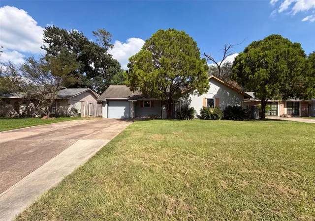 Photo 1 of Single family home for sale at 9314 Deanwood St, Houston, TX 77040 | MLS# 88079033 | Listing updated on 2026-09-10
