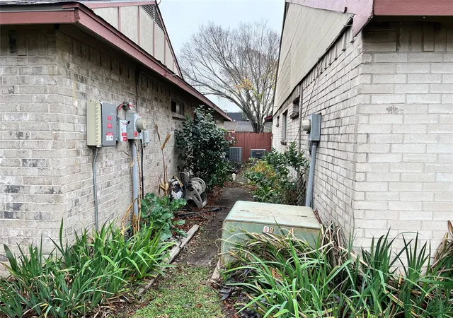 5th image of 7955 W Airport Blvd, Houston, TX 77071 | MLS# 29141116