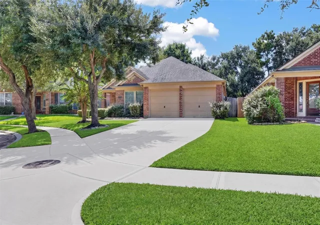 Photo 3 of Single family home for sale at 9403 Comstock Meadows Dr, Houston, TX 77095 | MLS# 27126097 | Listing updated on 2026-09-12
