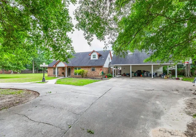 3rd image of 156 County Road 818, Buna, TX 77612 | MLS# 2805128