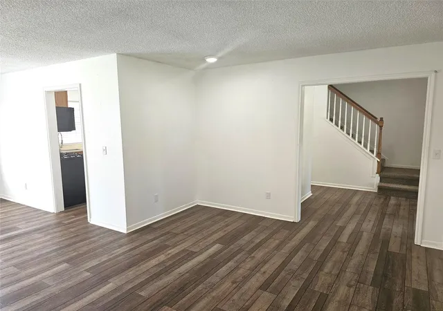 3rd image of 3901 Spring Garden Dr, Pearland, TX 77584 | MLS# 574829