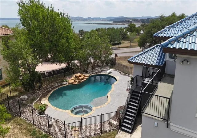 Photo 38 of Single family home for sale at 829 Kings Point Dr, Canyon Lake, TX 78133 | MLS# 6000031 | Listing updated on 2026-04-23