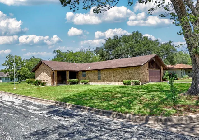 1st image of 808 Herder Ave, Schulenburg, TX 78956 | MLS# 58101343