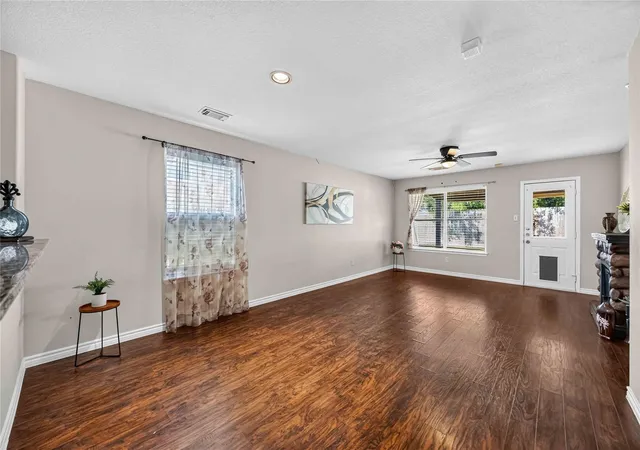 Photo 4 of Sale Pending at 1930 Adobe Stone Dr, Humble, TX 77396 | MLS# 82150217 | Listing updated on 2026-09-09