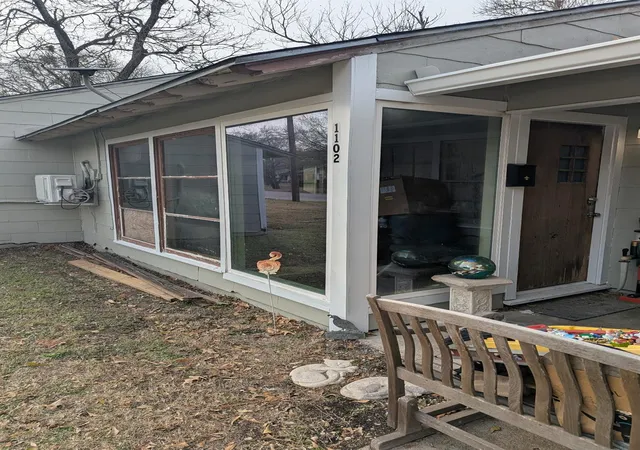 Homes for sale in Hearne, TX | 1102 Post Oak St, Hearne, TX 77859 | MLS# 46105551