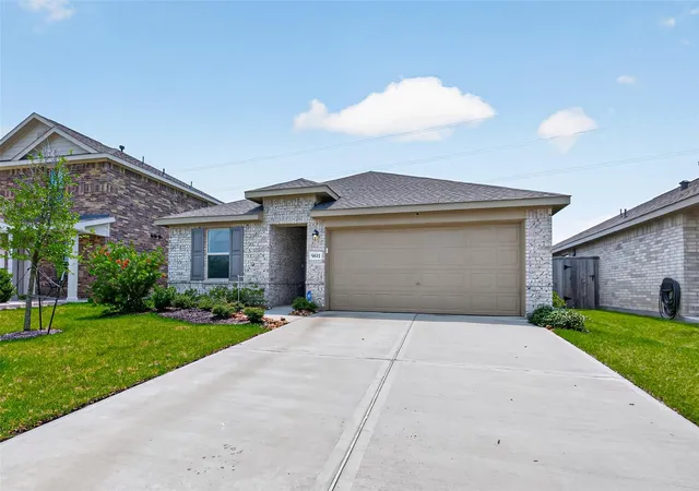 Photo 3 of Single family home for sale at 9611 Atwood Lake Dr, Baytown, TX 77521 | MLS# 19556278 | Listing updated on 2026-08-05