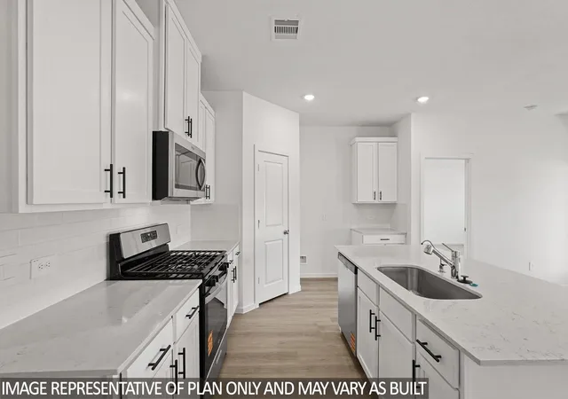 3rd image of 114 Rustic Creek Ct, Dayton, TX 77535 | MLS# 26715786