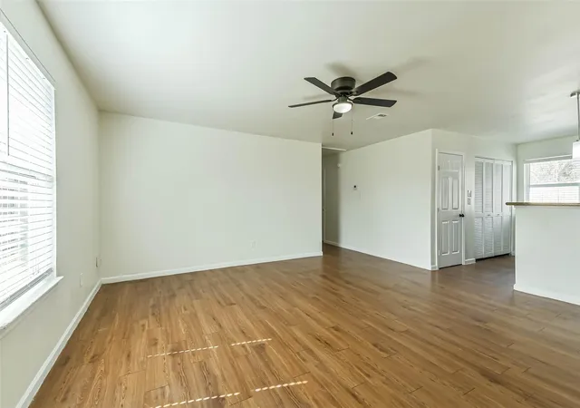 Photo 4 of Single family home for sale at 1010 Jeff St, Houston, TX 77091 | MLS# 84374488 | Listing updated on 2026-09-05