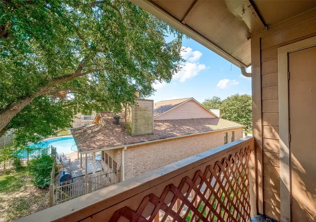 Listing Photo 4 - Condo for sale in building located at 1505 Ward Rd, Baytown, TX 77520 - Unit #214