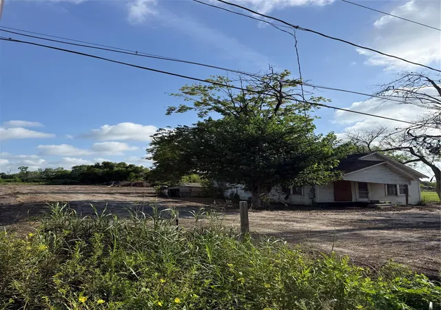 Photo 1 of Land for sale at 4905 Fuqua St, Houston, TX 77048 | MLS# 3209214 | Listing updated on 2026-09-15
