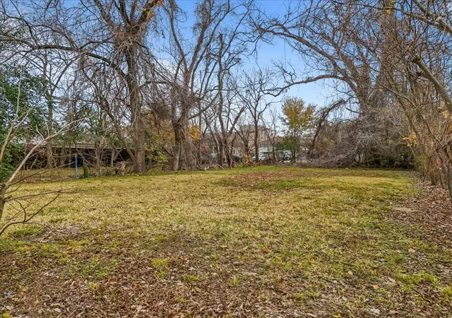 Photo 3 of Land for sale at 1407 Miller St, Houston, TX 77003 | MLS# 17985378 | Listing updated on 2026-09-18