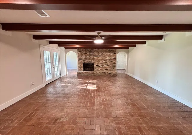 3rd image of 118 Clover St, Lake Jackson, TX 77566 | MLS# 80844570