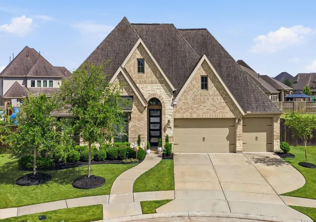 Homes for sale in Iowa Colony, TX | 10211 Cove Ct, Iowa Colony, TX 77583 | MLS# 14589024