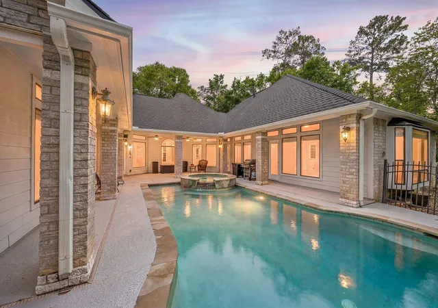 2nd image of 11956 White Oak Crossing, Conroe, TX 77385 | MLS# 42246823