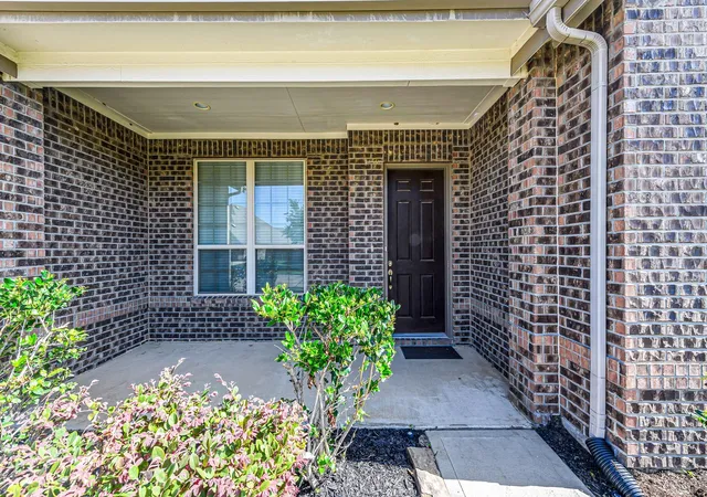 Photo 2 of Single family home for sale at 28106 Middlewater View Ln, Katy, TX 77494 | MLS# 35662681 | Listing updated on 2026-09-15