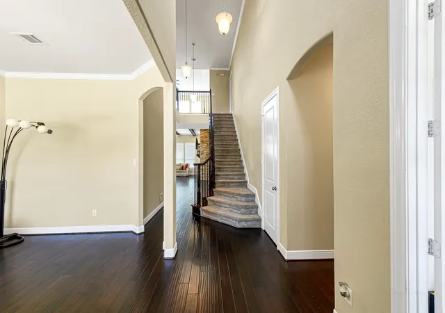 Photo 3 of Single family home for sale at 28106 Middlewater View Ln, Katy, TX 77494 | MLS# 35662681 | Listing updated on 2026-09-15