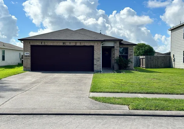 Homes for sale in Rosenberg, TX | 1518 Perennial Ln, Rosenberg, TX 77471 | MLS# 29085959