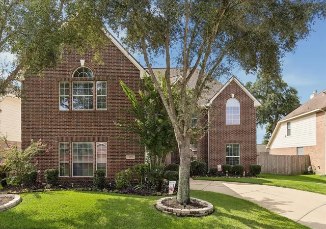 Photo 2 of Sale Pending at 6115 Tarra Firma Dr, Spring, TX 77379 | MLS# 950945 | Listing updated on 2026-09-06