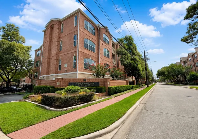 Homes for sale in Houston, TX | 2100 Welch St, Houston, TX 77019