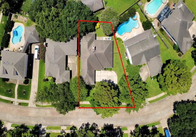 Photo 2 of Sale Pending at 7615 Clover Cyn Cir, Houston, TX 77095 | MLS# 5244687 | Listing updated on 2026-08-29