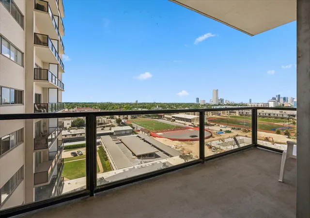 Photo 4 of Condo for sale at 2929 Buffalo Speedway #A1009, Houston, TX 77098 | MLS# 32049930 | Listing updated on 2026-08-05
