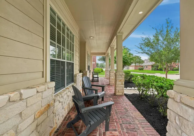 Photo 3 of Single family home for sale at 8310 Big Bend Dr, Sugar Land, TX 77479 | MLS# 78705076 | Listing updated on 2026-09-22