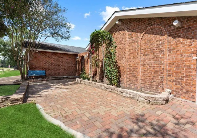 2nd image of 8918 Grape St, Houston, TX 77036 | MLS# 22802668