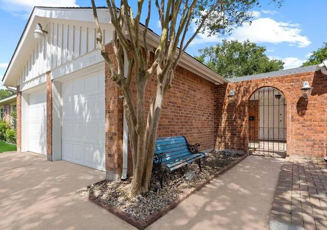 3rd image of 8918 Grape St, Houston, TX 77036 | MLS# 22802668