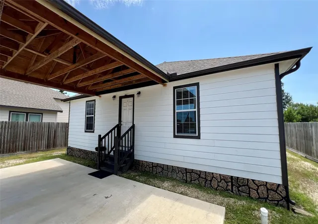 3rd image of 186 Road 5210, Cleveland, TX 77327 | MLS# 47204393