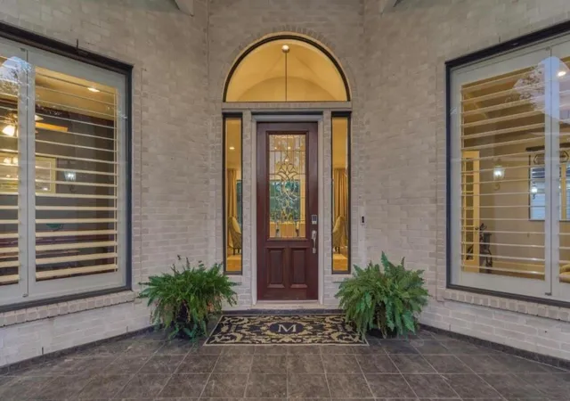 Photo 2 of Sale Pending at 6611 Crse View Ln, Spring, TX 77389 | MLS# 32048515 | Listing updated on 2026-09-05