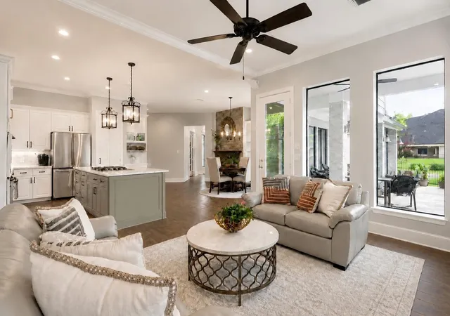 Photo 4 of Sale Pending at 6611 Crse View Ln, Spring, TX 77389 | MLS# 32048515 | Listing updated on 2026-09-05