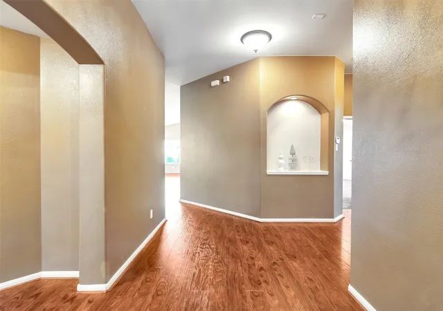 3rd image of 4027 Bentwood Dr, Dickinson, TX 77539 | MLS# 85397138