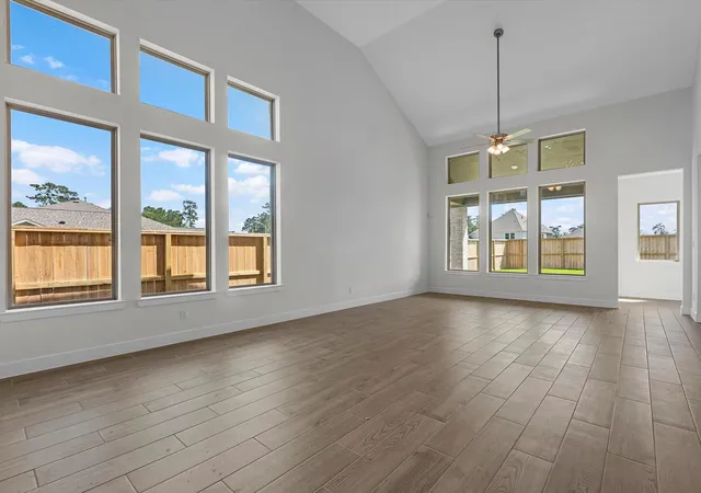 Photo 3 of Sale Pending at 305 Silver Sage St, Conroe, TX 77304 | MLS# 70026778 | Listing updated on 2026-08-25