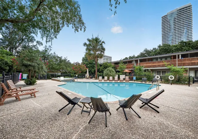 image of 3930 W Alabama St, Houston, TX 77027