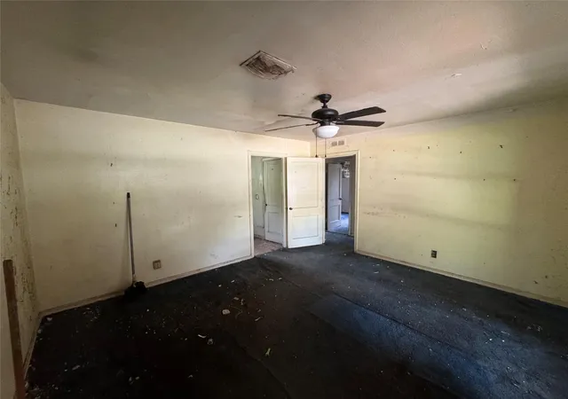 3rd image of 5811 Westover St, Houston, TX 77033 | MLS# 22524494