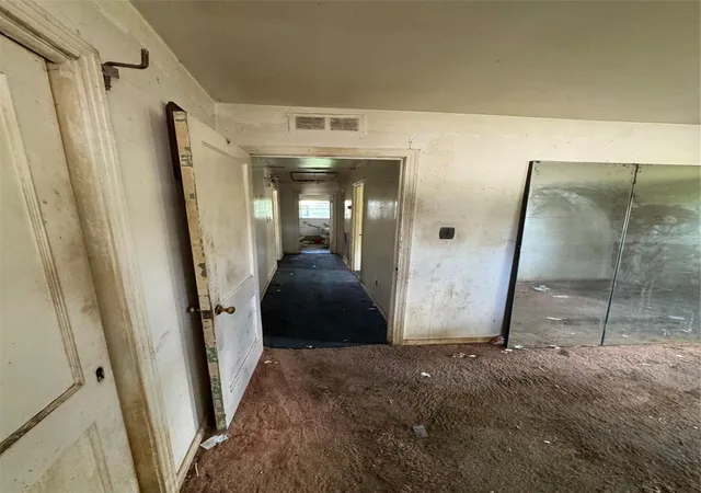 5th image of 5811 Westover St, Houston, TX 77033 | MLS# 22524494