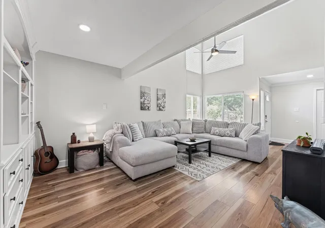 5th image of 11524 Village Pl Dr #68, Houston, TX 77077 | MLS# 25970619