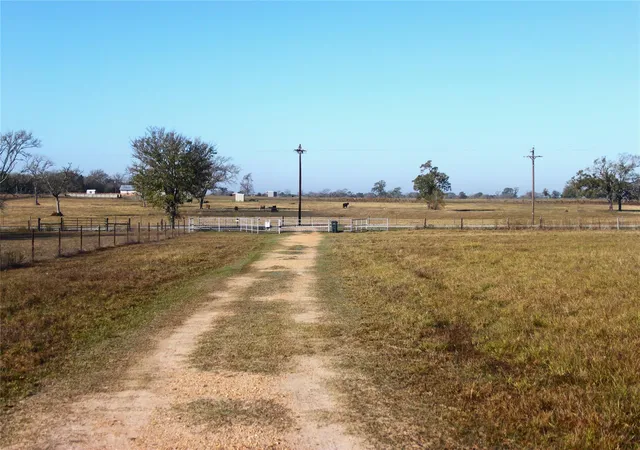 1st image of 27134 Muckelroy Rd, Hempstead, TX 77445 | MLS# 76572435