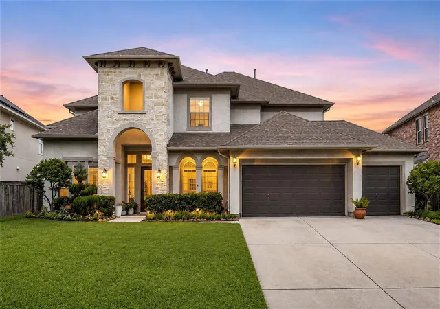 Photo 1 of Single family home for sale at 13231 Whisper Hollow Ln, Houston, TX 77044 | MLS# 37985414 | Listing updated on 2026-08-31