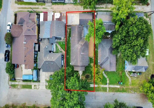 Photo 3 of Single family home for sale at 106 Kemton St, Houston, TX 77012 | MLS# 17081833 | Listing updated on 2026-08-24