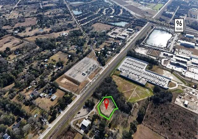 2nd image of 414 Washington St, League City, TX 77573 | MLS# 50225673
