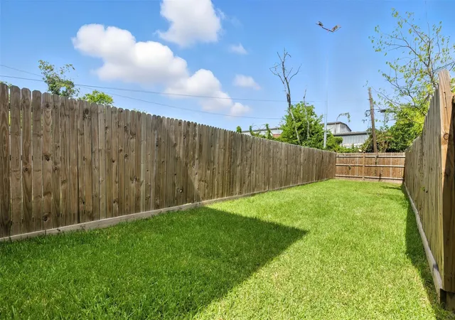 Photo 3 of Multi family home for sale at 4112 Majestic St #AB, Houston, TX 77026 | MLS# 75958821 | Listing updated on 2026-09-12