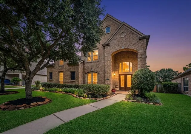 1st image of 12314 Bend Creek Ln, Pearland, TX 77584 | MLS# 44029021