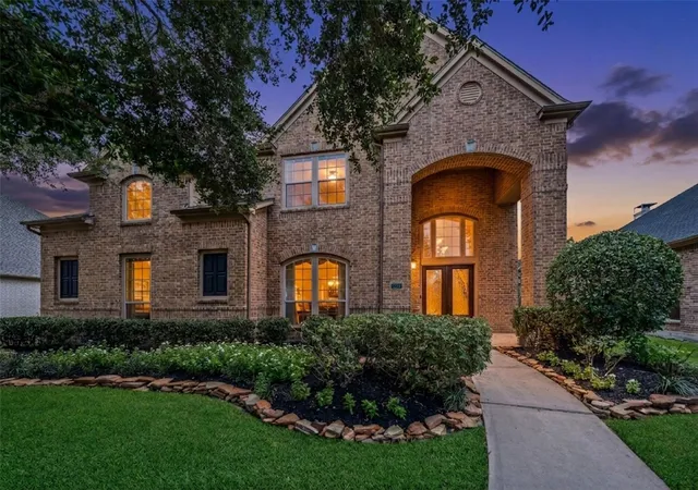 2nd image of 12314 Bend Creek Ln, Pearland, TX 77584 | MLS# 44029021