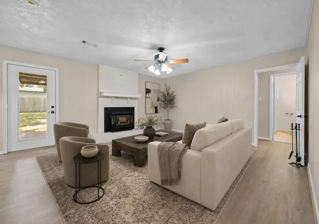 1st image of 624 Morrison Dr, Livingston, TX 77351 | MLS# 95333372