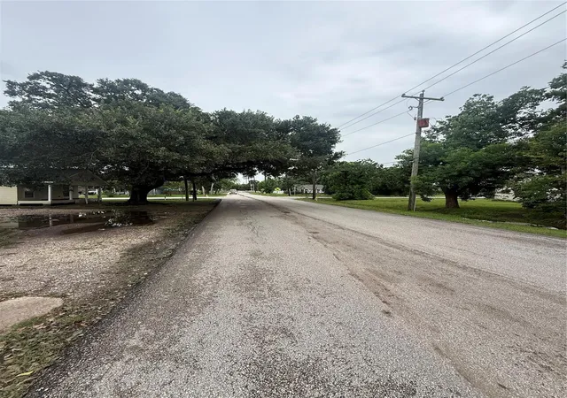 Photo 4 of Land for sale at 206 N 10th Street, Richmond, TX 77469 | MLS# 26097817 | Listing updated on 2026-07-17