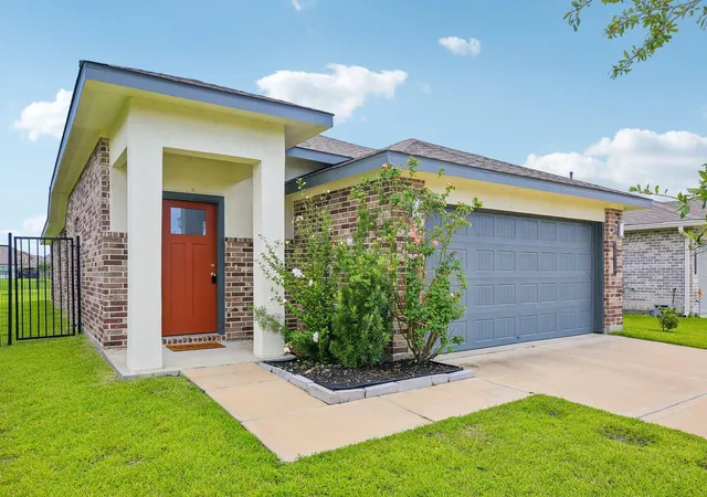 3rd image of 1514 Truckee River Dr Dr, Rosharon, TX 77583 | MLS# 81645439