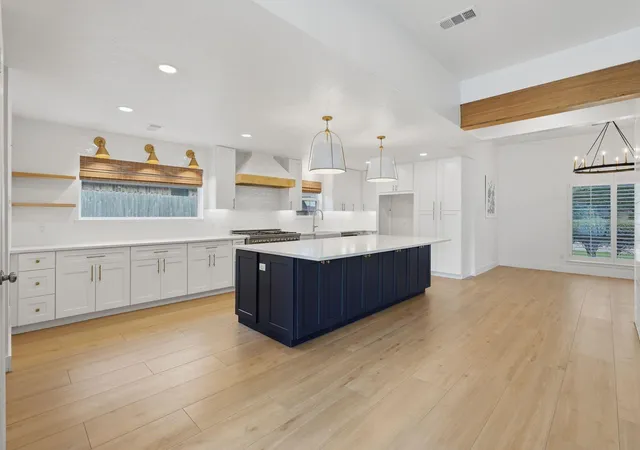 Photo 3 of Sale Pending at 14807 Carols Way Dr, Houston, TX 77070 | MLS# 35339272 | Listing updated on 2026-09-16
